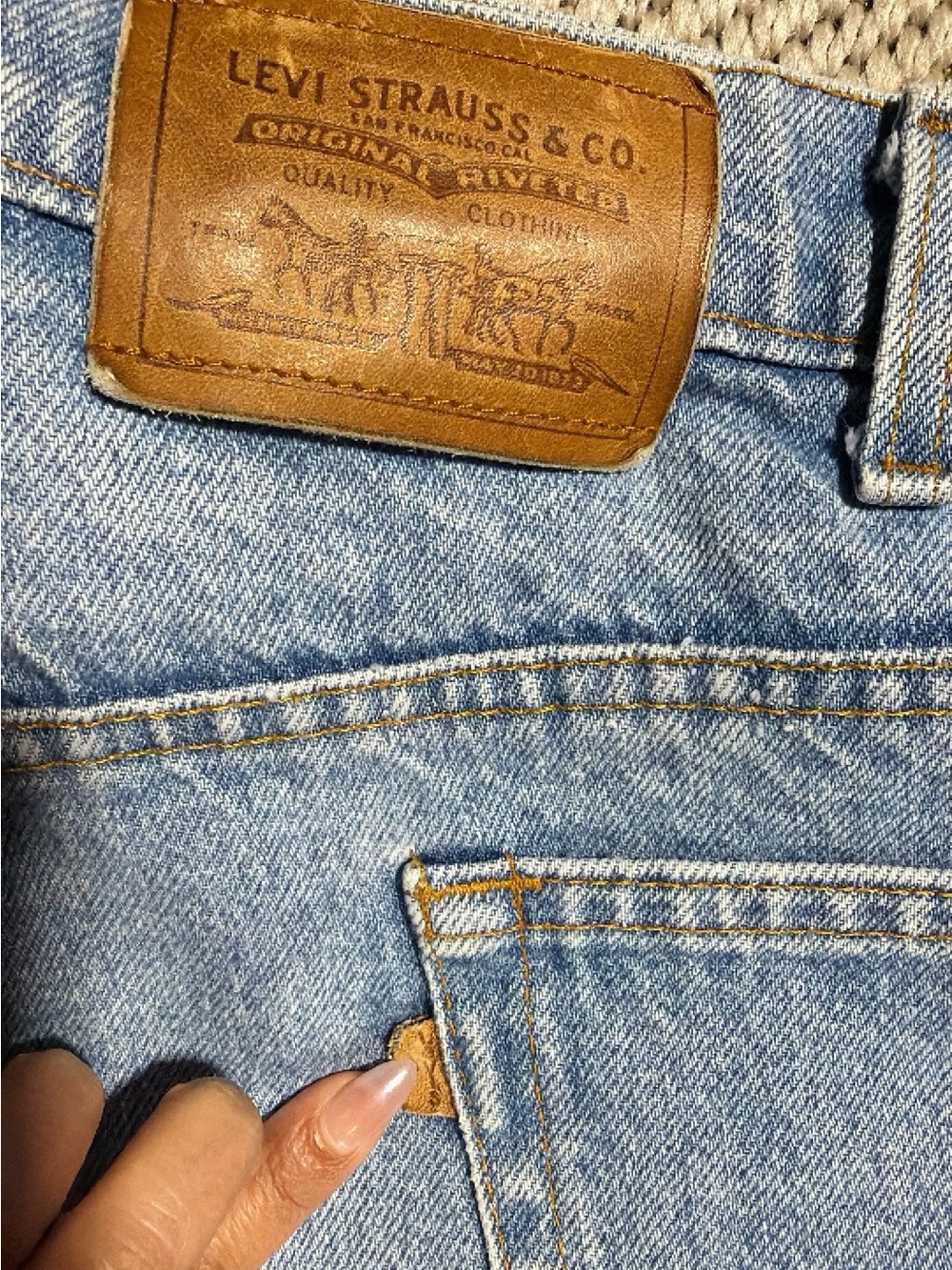 Vintage 80s/90s Levi's Two-Horse Brand Relaxed Jeans Made in USA W42 L32